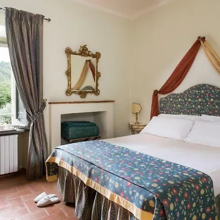 Sleeps 15 Pool Air Con Wifi